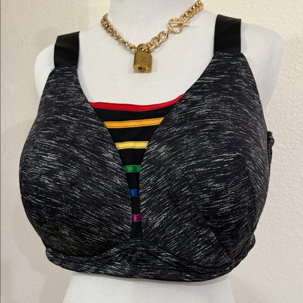 LIVI Black and Multicolor Striped no wire Adjustable Straps Sports Bra 42DD EUC